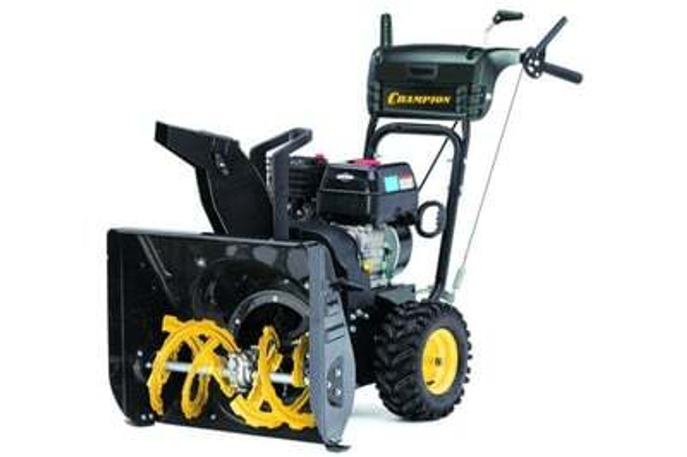 Снегоуборщик Champion ST661BS