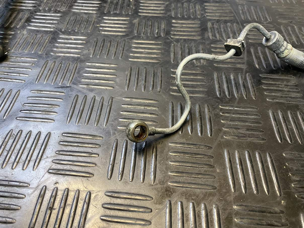 Трубка сцепления Suzuki Intruder VS750 VR51A