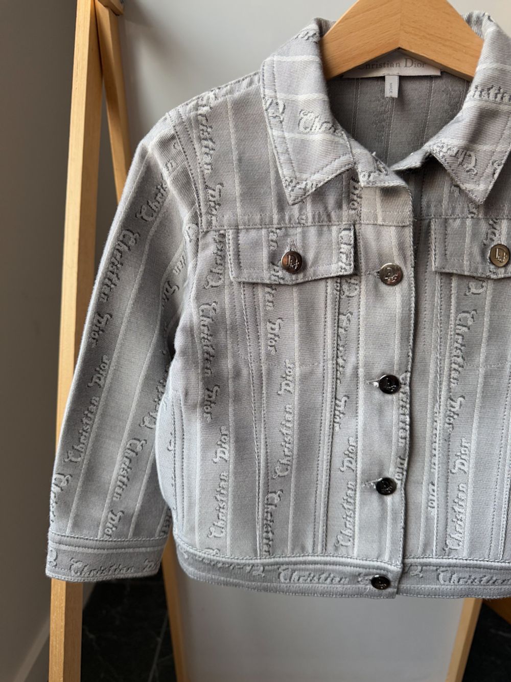 Джинсовый костюм Christian Dior, 98