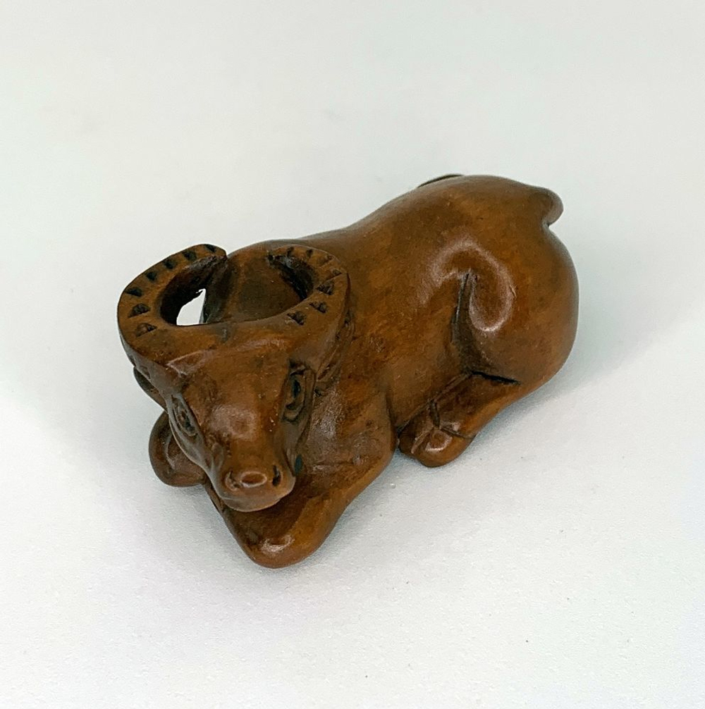 Нэцкэ Две обезьяны играют