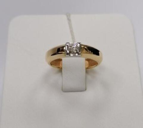 Кольцо из золота с бриллиантами
