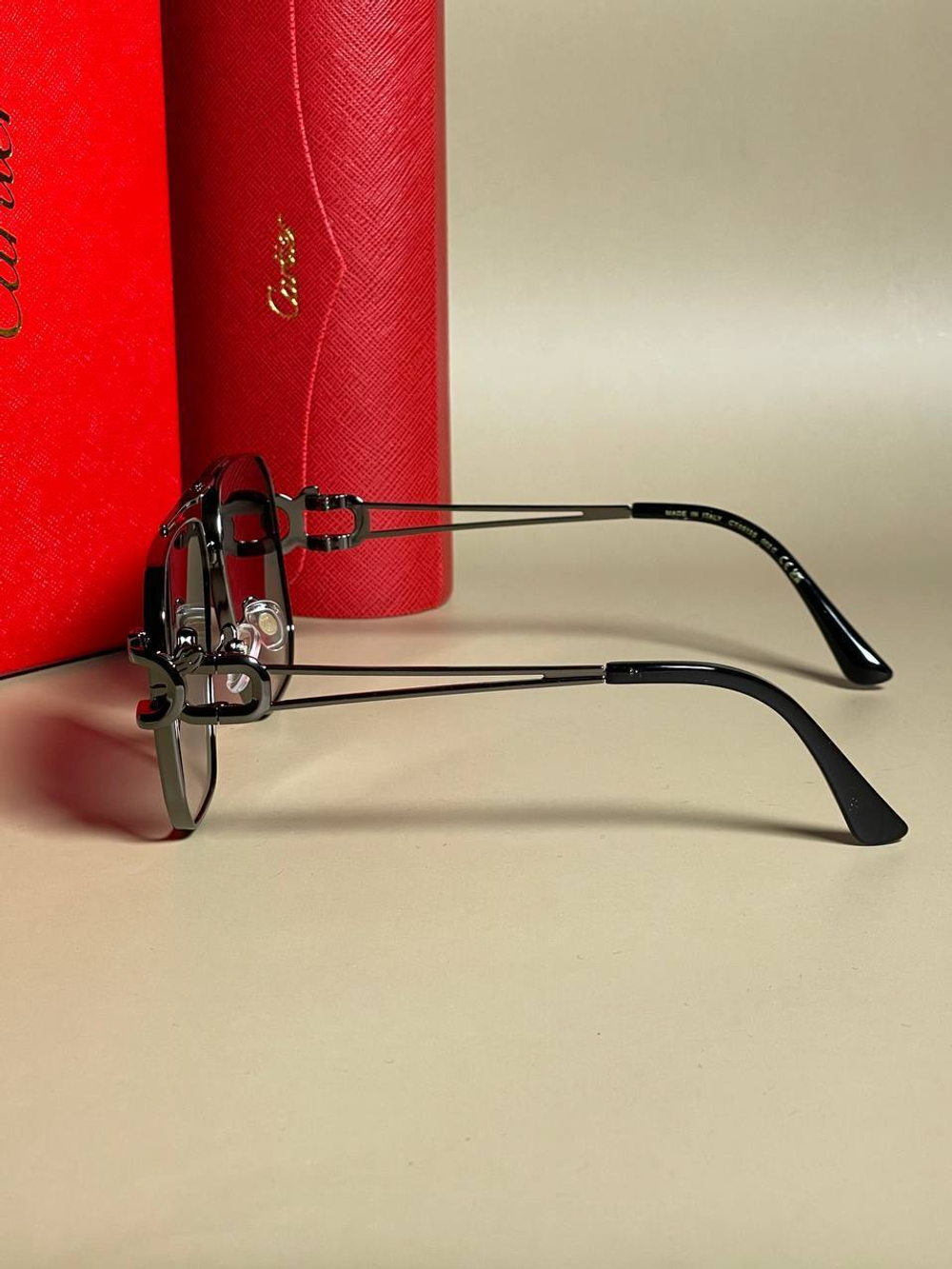 Солнцезащитные очки Cartier