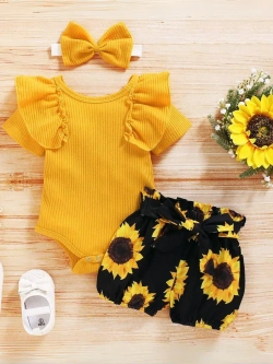 Летний костюм для девочки нарядный