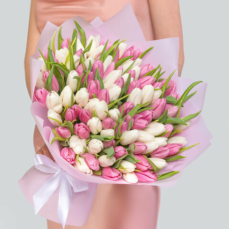 Букет из 51 тюльпана