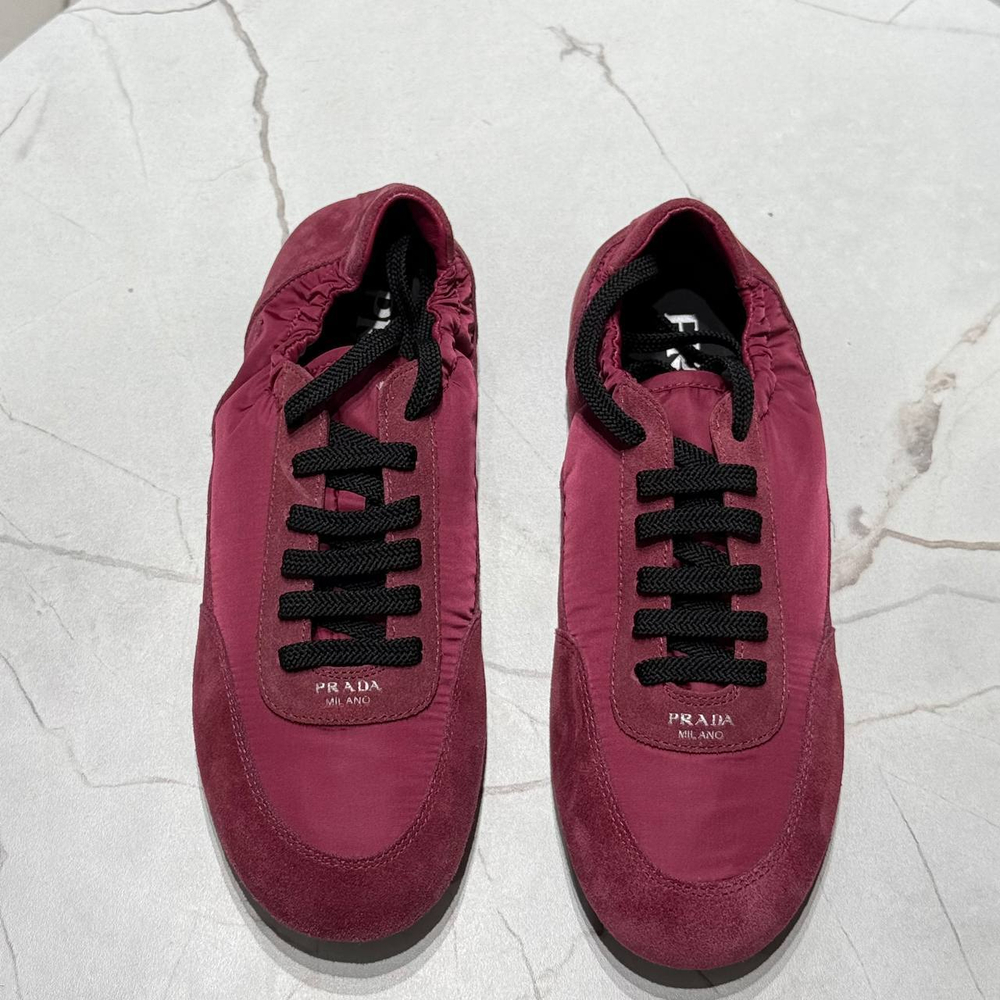 Кроссовки Prada