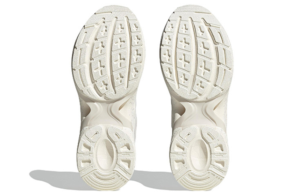 Кроссовки Adidas Maxxcetus