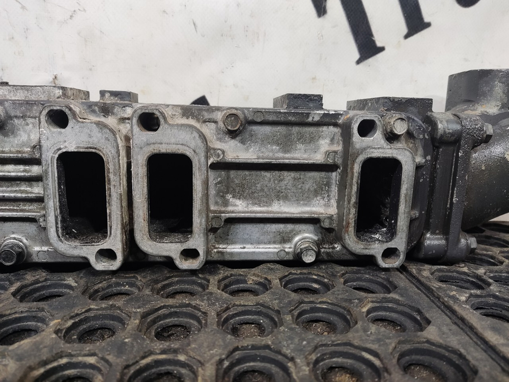 Коллектор впускной