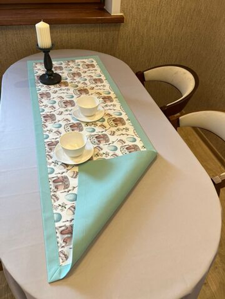 Дорожка декоративная на стол "Пасха" из ткани Duck 140х50 см ручной работы