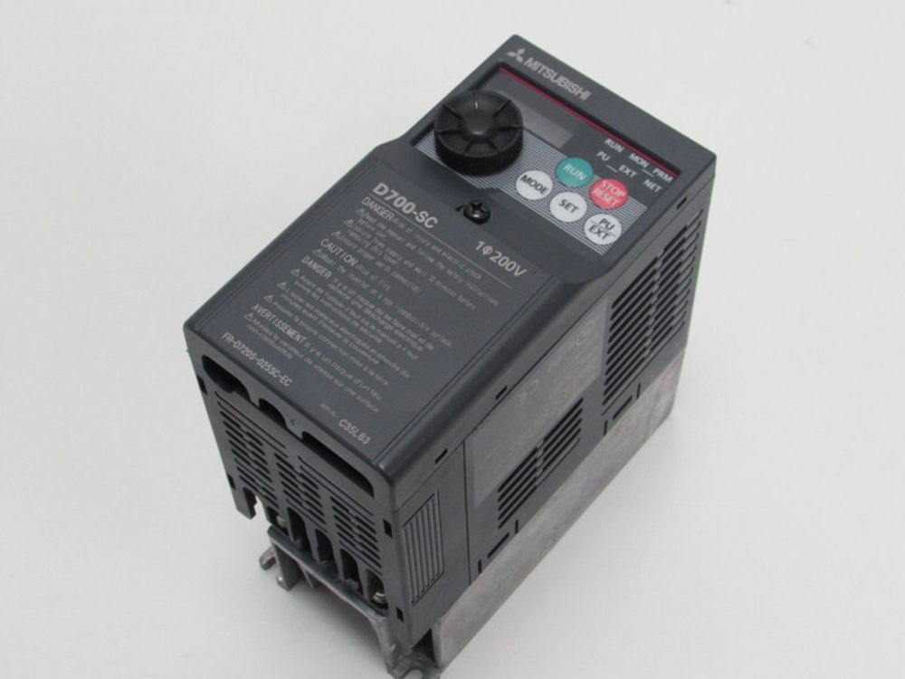 Частотный преобразователь Mitsubishi D700-SC FR-D720S-025SC-EC