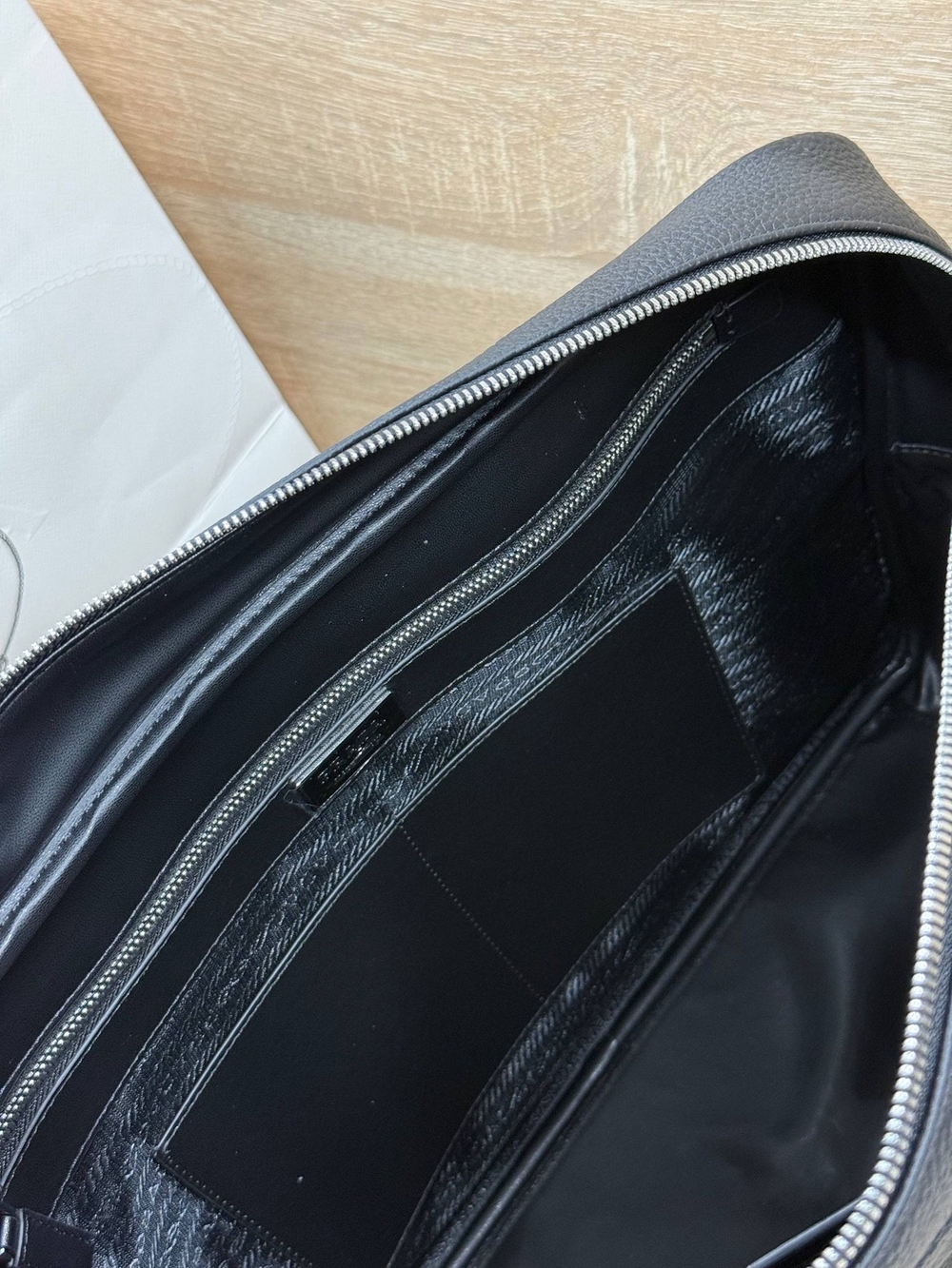 Портфель Prada