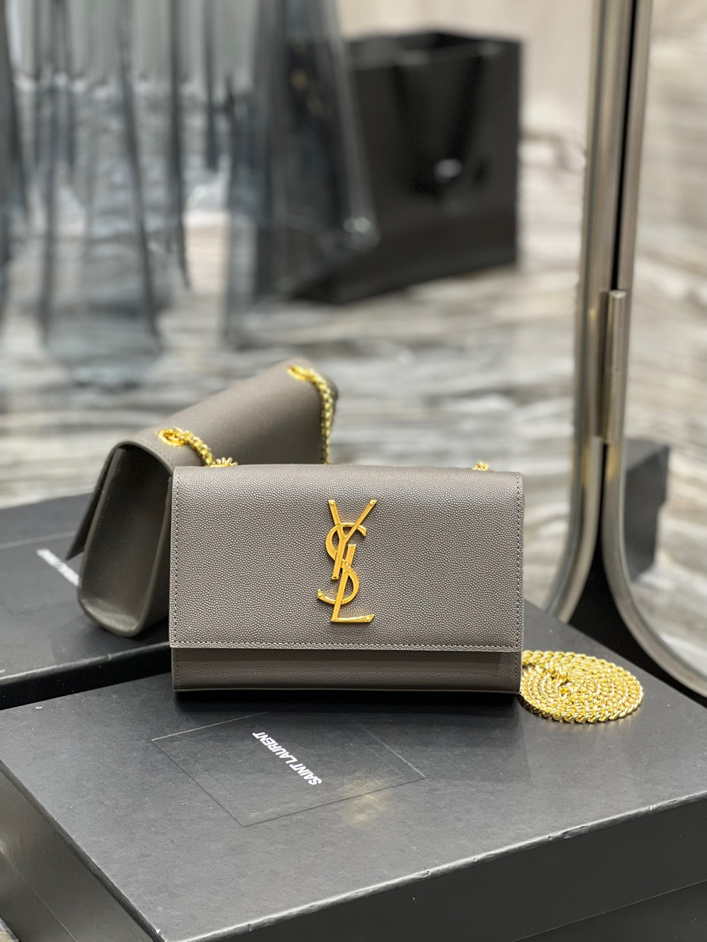 Saint Laurent Kate Small Bag 20 cm