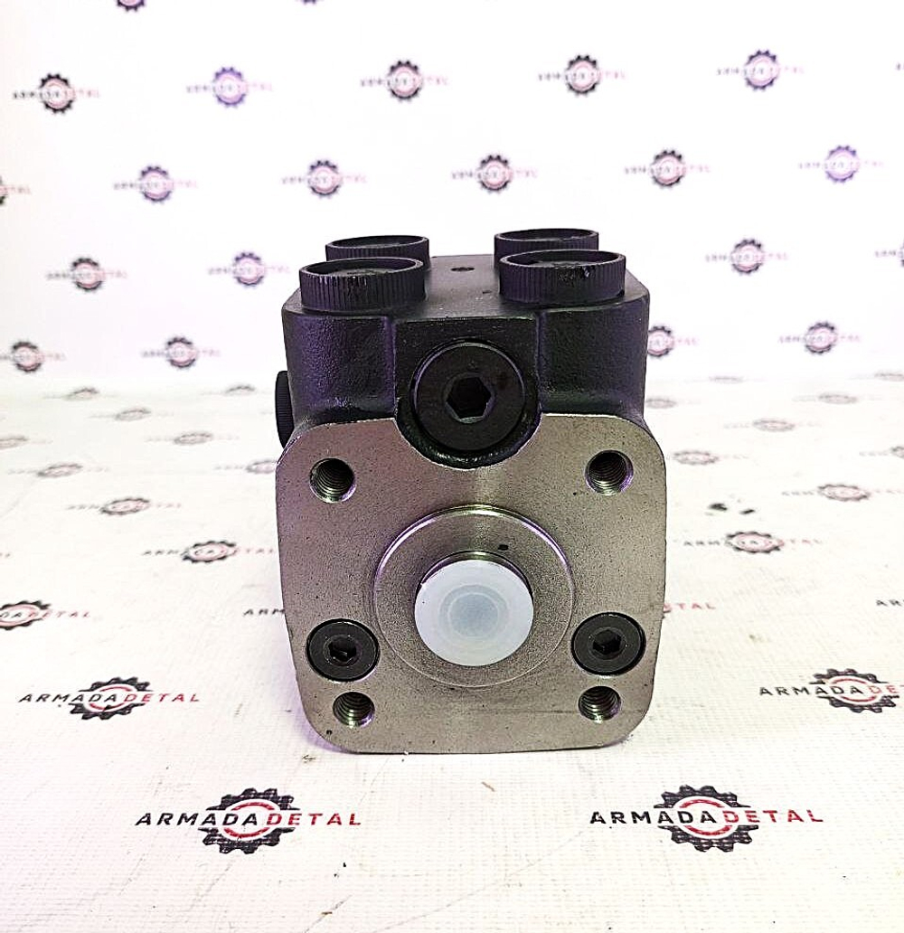 Насос гидравлический | VOE11709730 | ARM