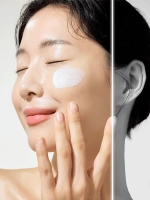 Celimax Осветляющий солнцезащитный крем SPF50 Pore + Dark Spot Brightening Care Sunscreen 50 мл