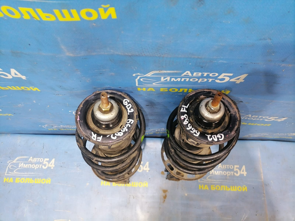 Стойка передняя правая Honda FIT 2001-2007