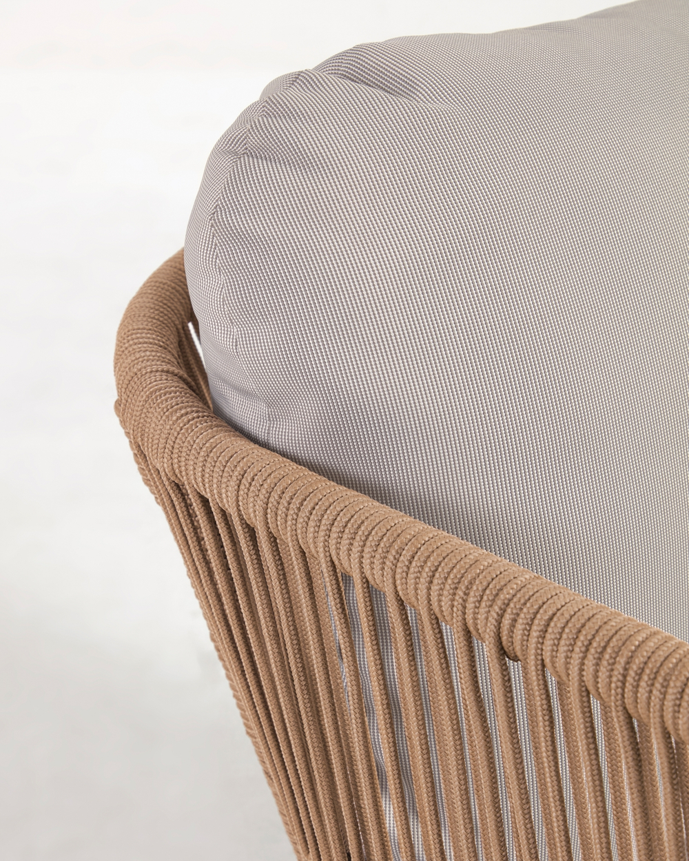 3-местный диван Catalina из бежевой веревки и массива акации