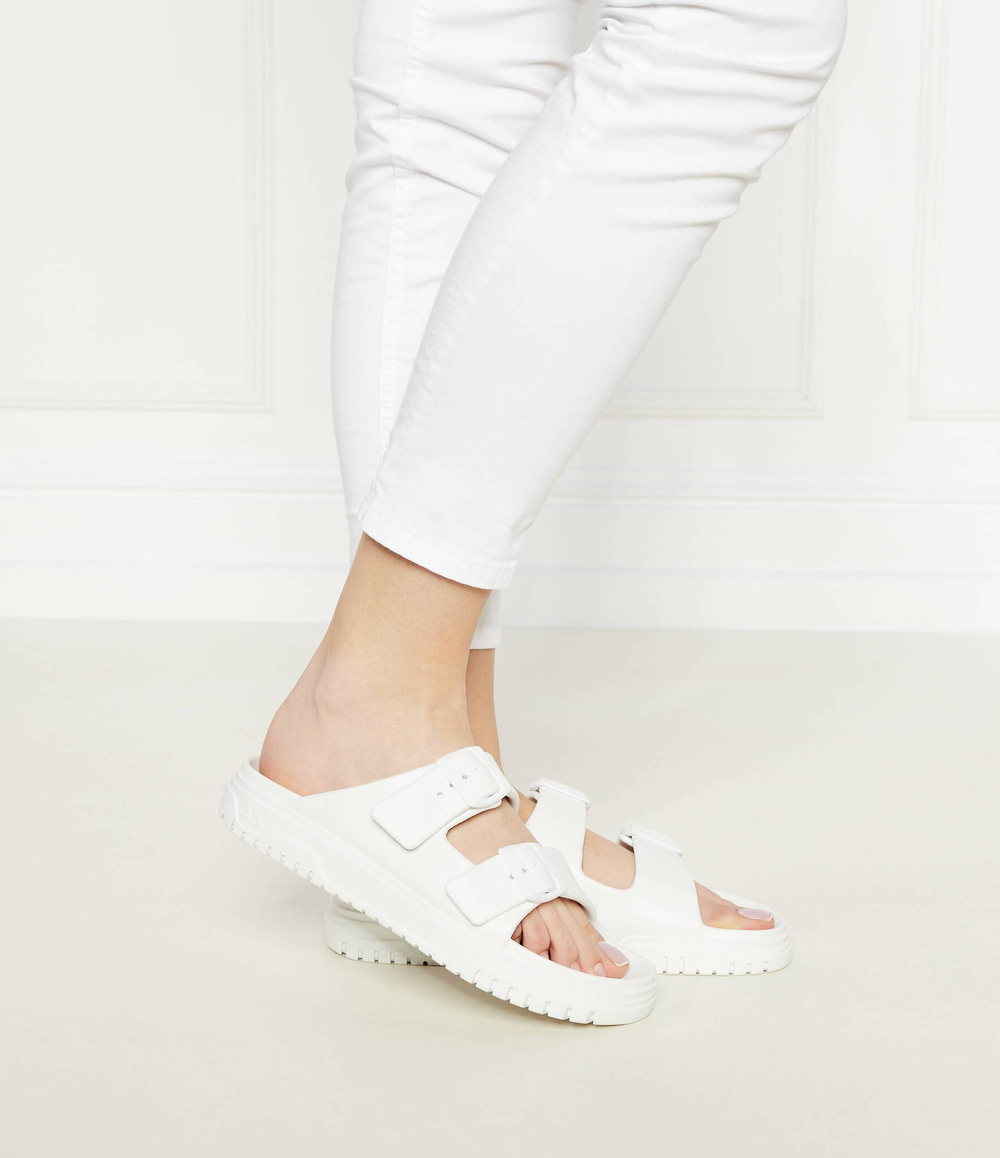 Шлепанцы Armani Exchange - белый(XDP043 XV821)