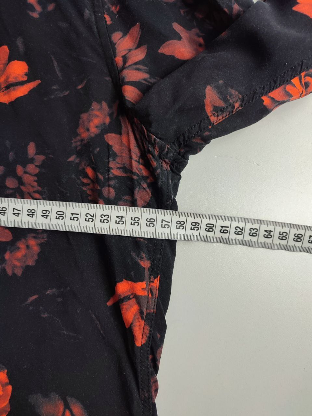 Блузка H&M с цветами 50 размер