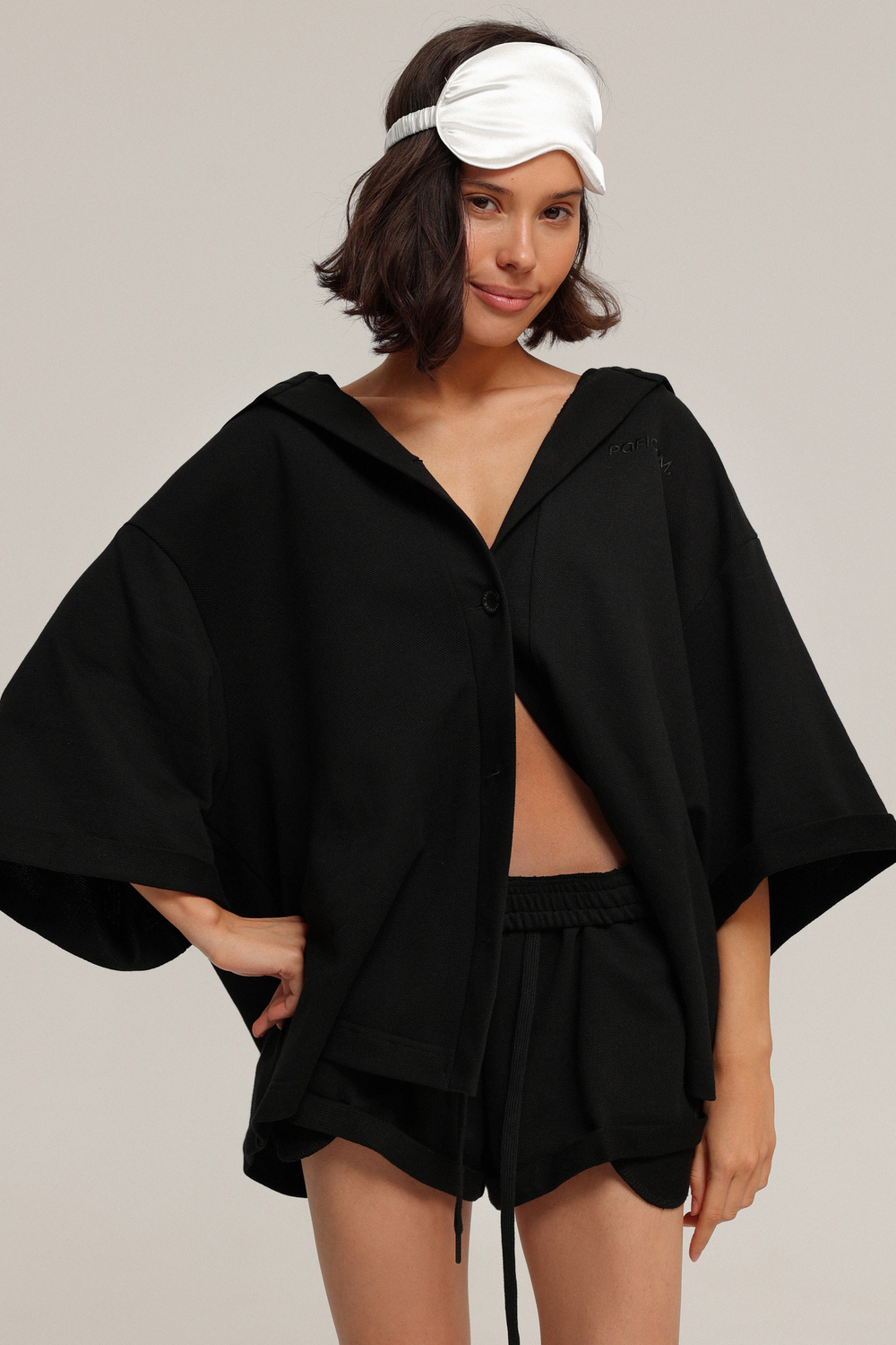 Шорты с отворотами