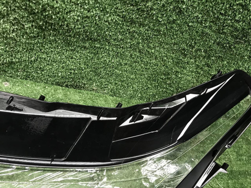 Стекло фары правое Lexus RX 4 (2019-2022)
