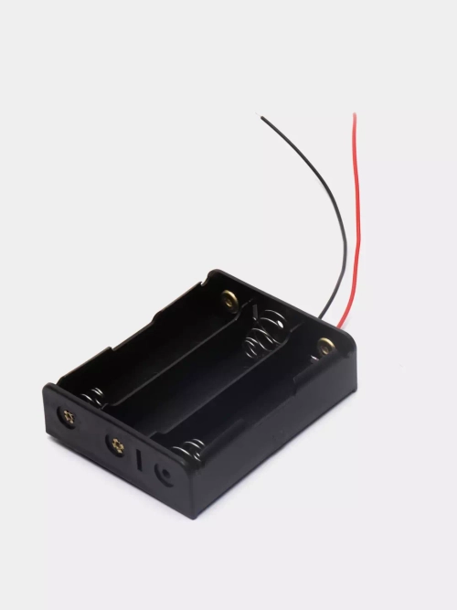 Бокс с выводами  для 3х аккумуляторов 18650