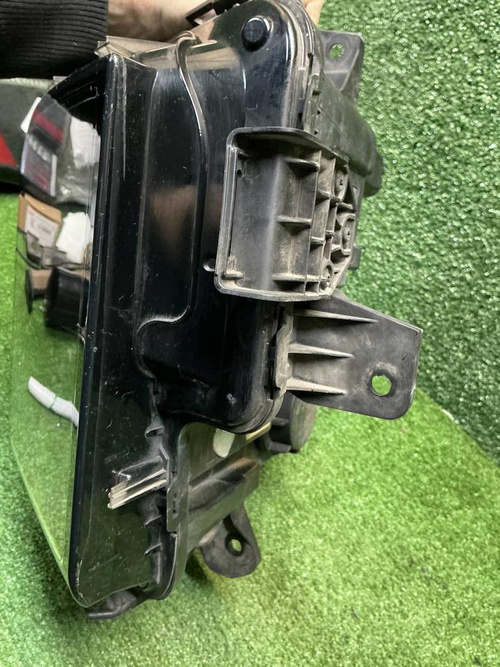 Фара правая Lixiang L7 (2023-н.в.) LED