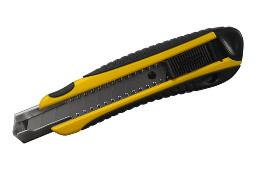Нож стройтельный 18мм + 3 лезвия  CUTTER KNIFE