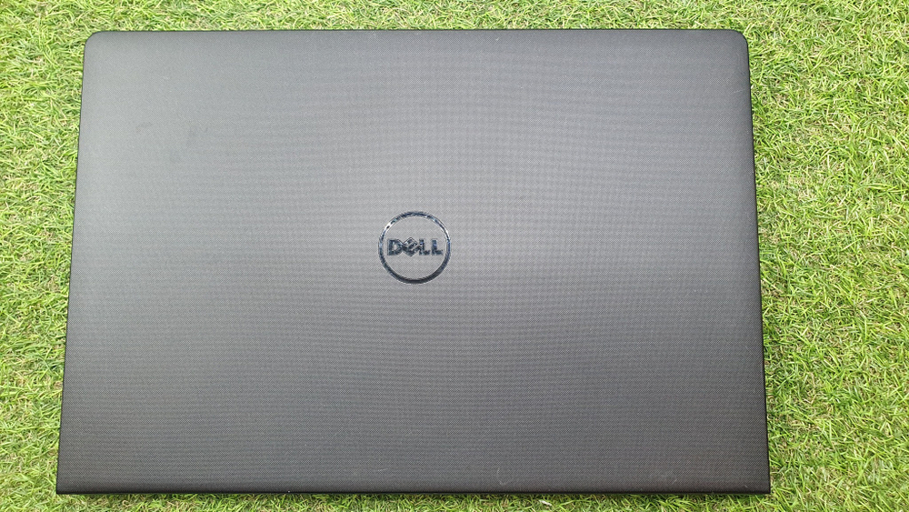 Ноутбук Dell i3/8Gb/SSD 128Gb