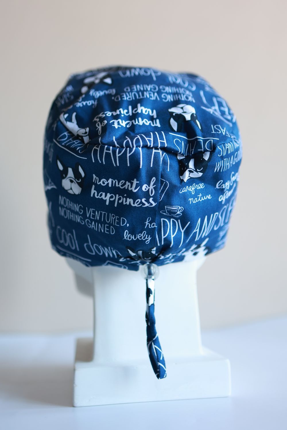 Медицинский колпак (Принт «Мопсы на синем»)