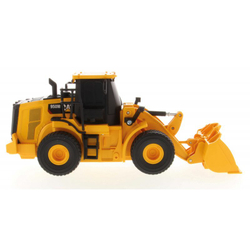 Carrera RC - Колесный погрузчик CAT 950M 1:35 23003