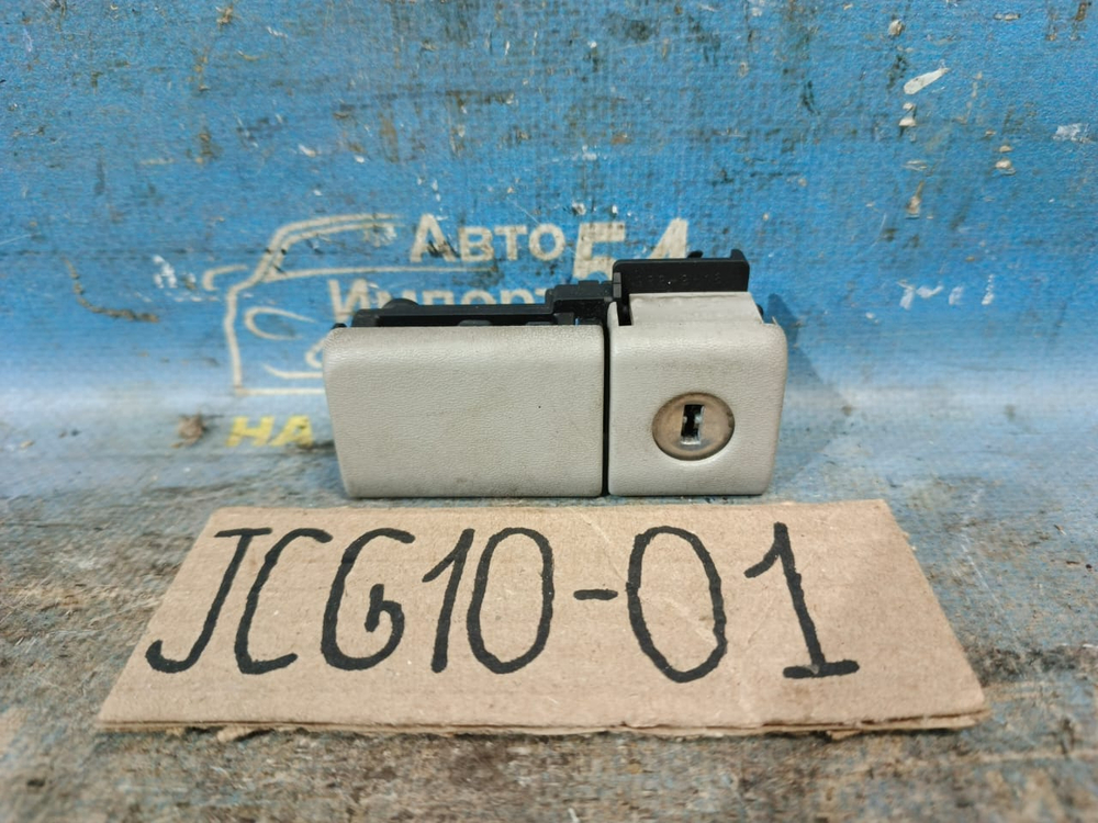 Бардачок пассажирский TOYOTA BREVIS 2002