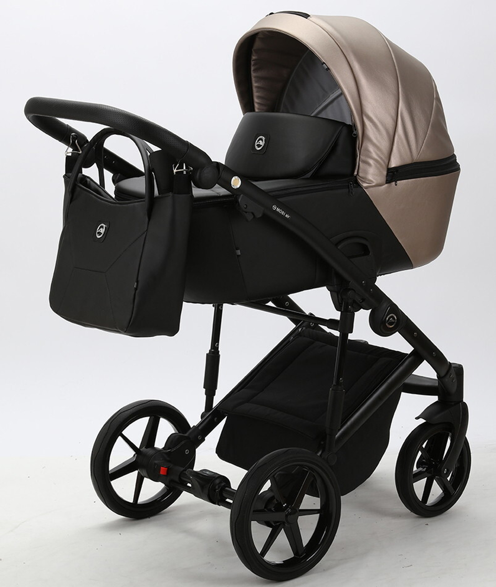 Детская коляска Adamex Mobi Deluxe 3 в 1 M-SD16 (БЕЖЕВЫЙ ПЕРЛ+ЧЕРНАЯ КОЖА)