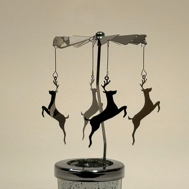 Подсвечник-карусель "Олени"