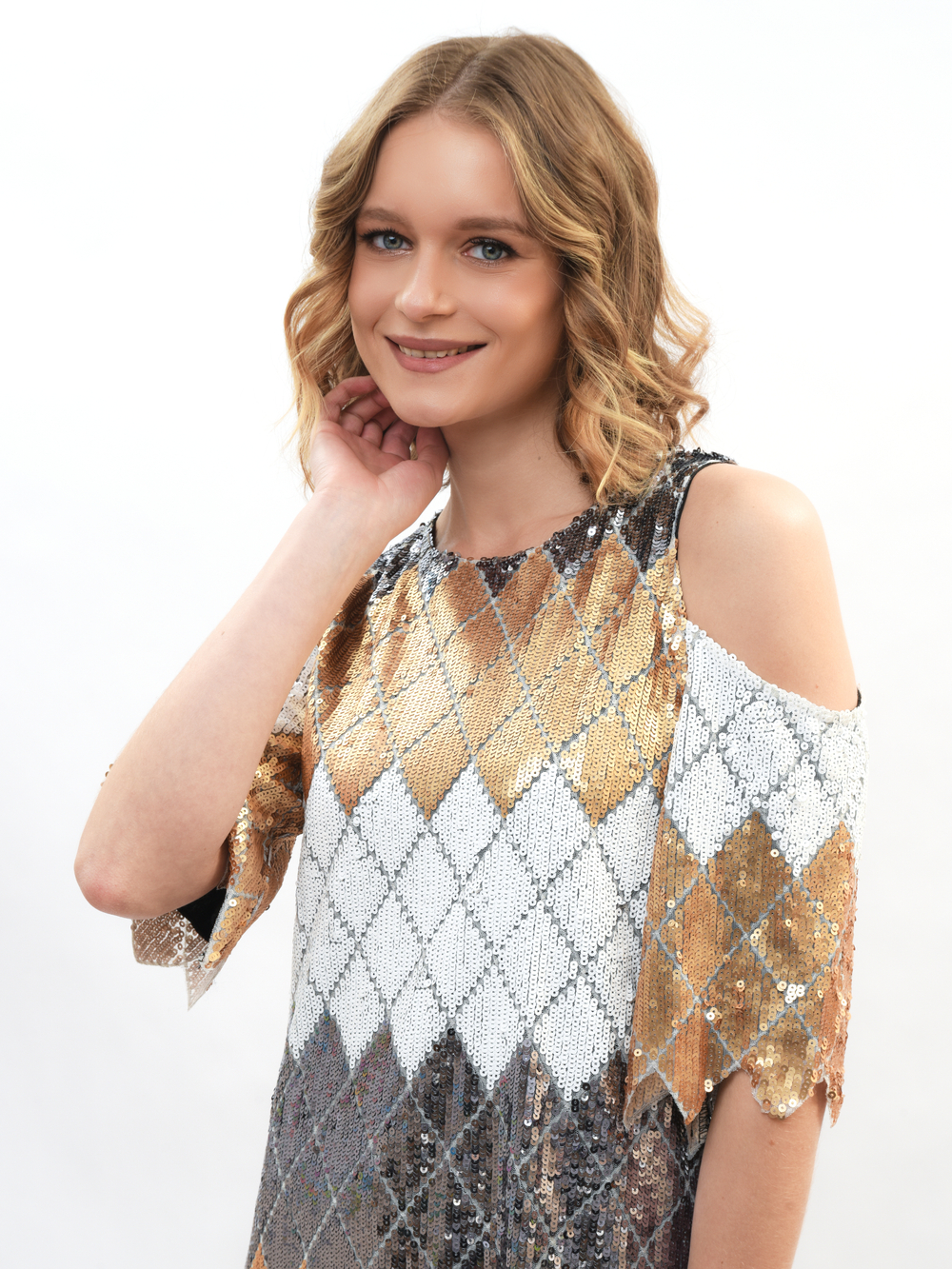 Платье женское в пайетках