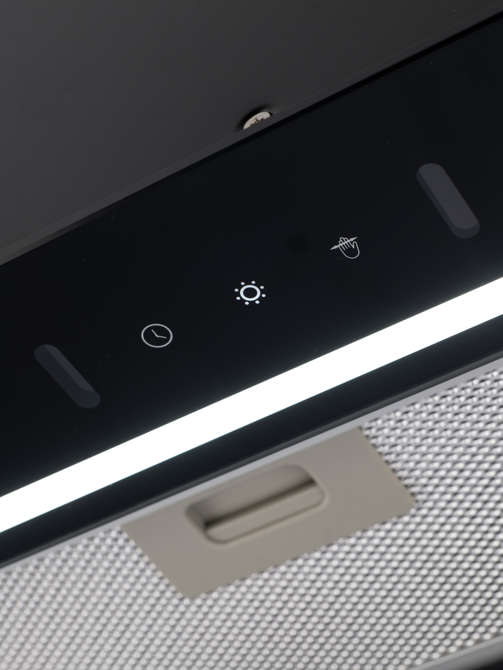 Вытяжка кухонная MACBI Ledy-60GT (BLACK) черный, D150мм,1200м3/ч, полновстраиваемая, мотор 230Ватт, стекло 60см, управл. сенсорное + управл. жестами