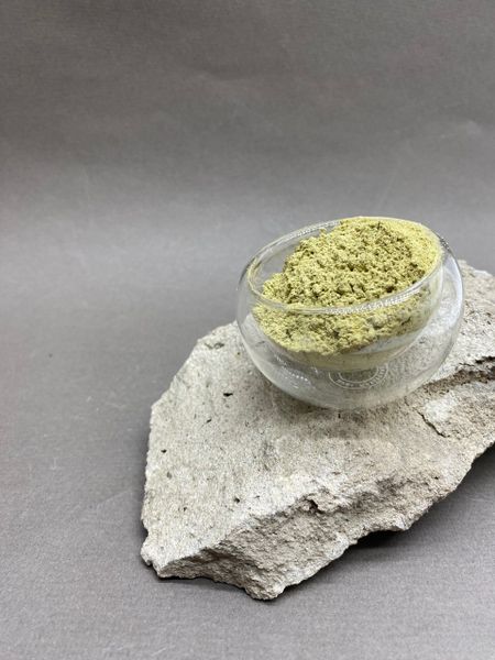 Матча из таволги слабо ферментированной