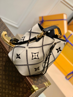 Louis Vuitton NeoNoe MM