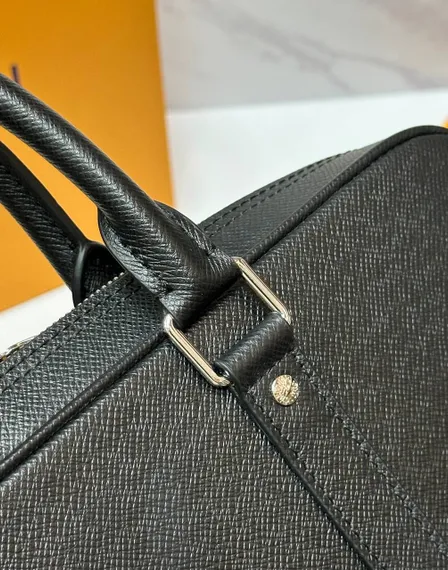 Портфель Louis Vuitton Voyage PM кожа Taiga