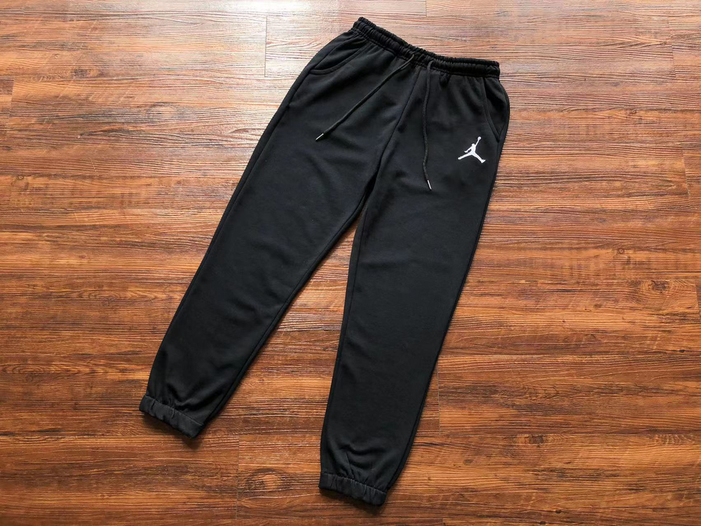 Купить в Москве черные спортивные штаны Air Jordan