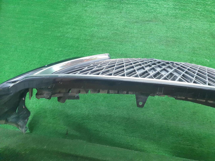 Бампер передний Lexus LS 5 (2017-2021)