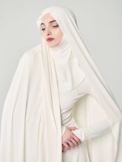 Балаклава Эдит белая