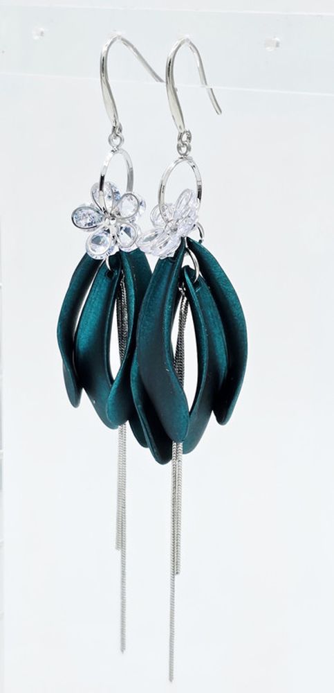 91004150 Серьги Selena