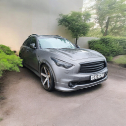 Решетка радиатора NoLabel Infiniti QX70