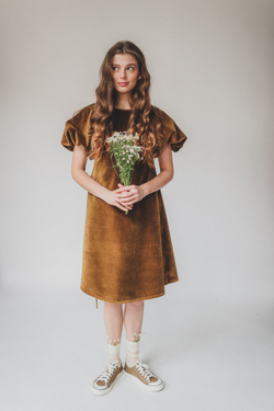 Платье с запахом на спине и рукавами-фонариками из бархата,"Оливки в мартини"