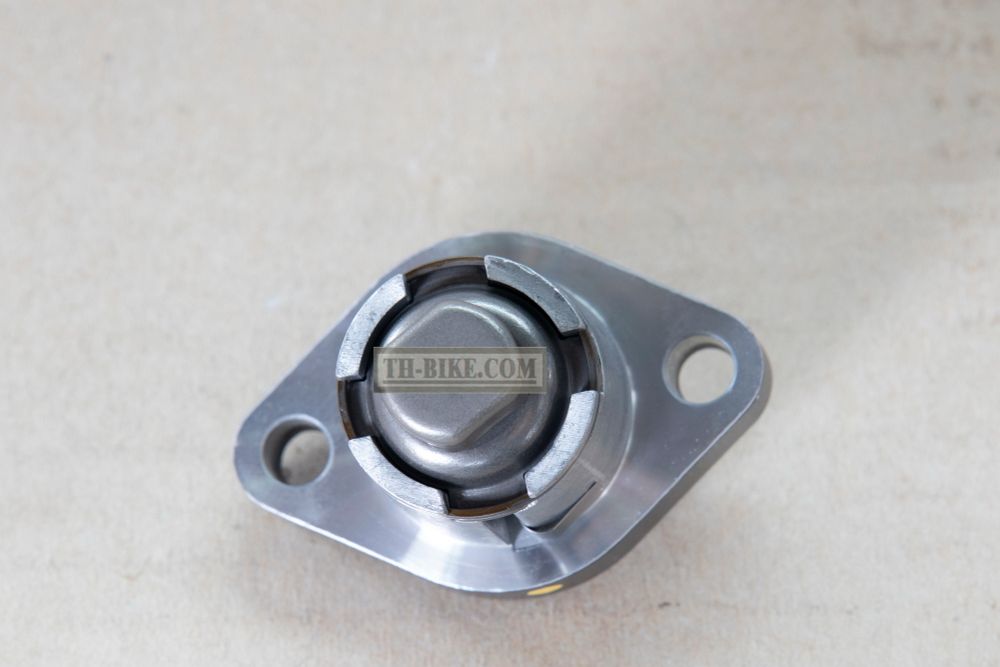 14520-K33-D01. LIFTER ASSY., TENSIONER