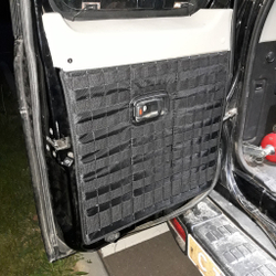 MOLLE/PALS панель на заднюю малую дверь Nissan Patrol Y61
