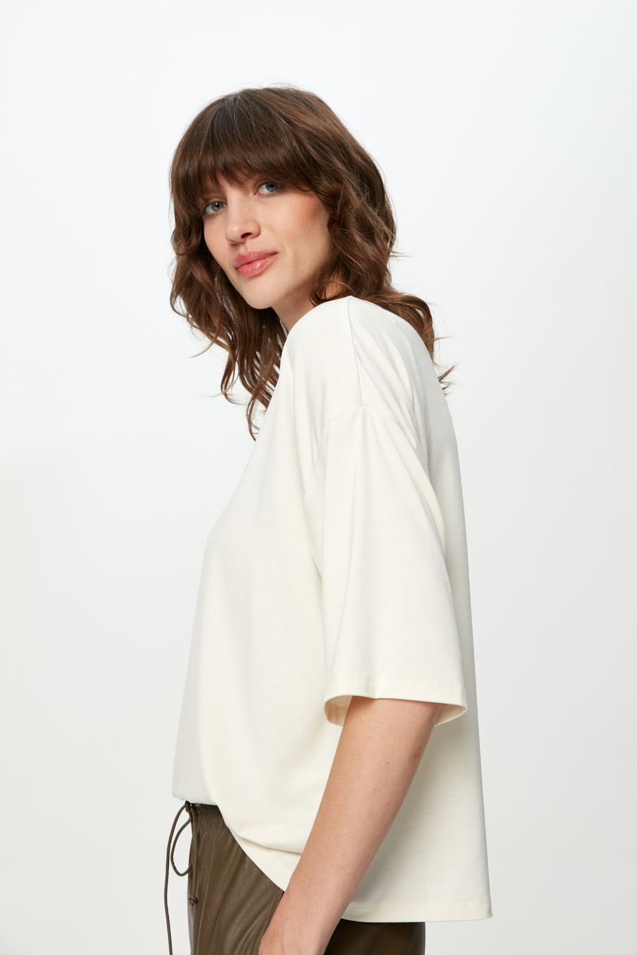 Свободная футболка из вискозы