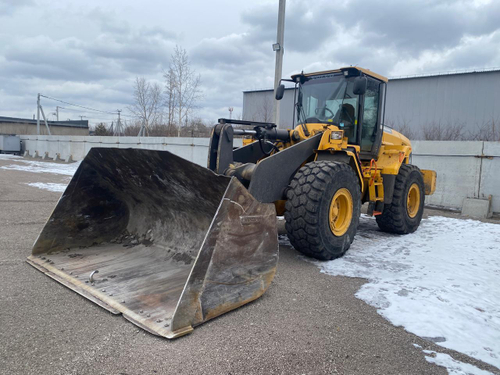 Volvo L120 Фронтальный погрузчик L120GZ (Дизельный, 7,2 л, 245 л.с., АТ)