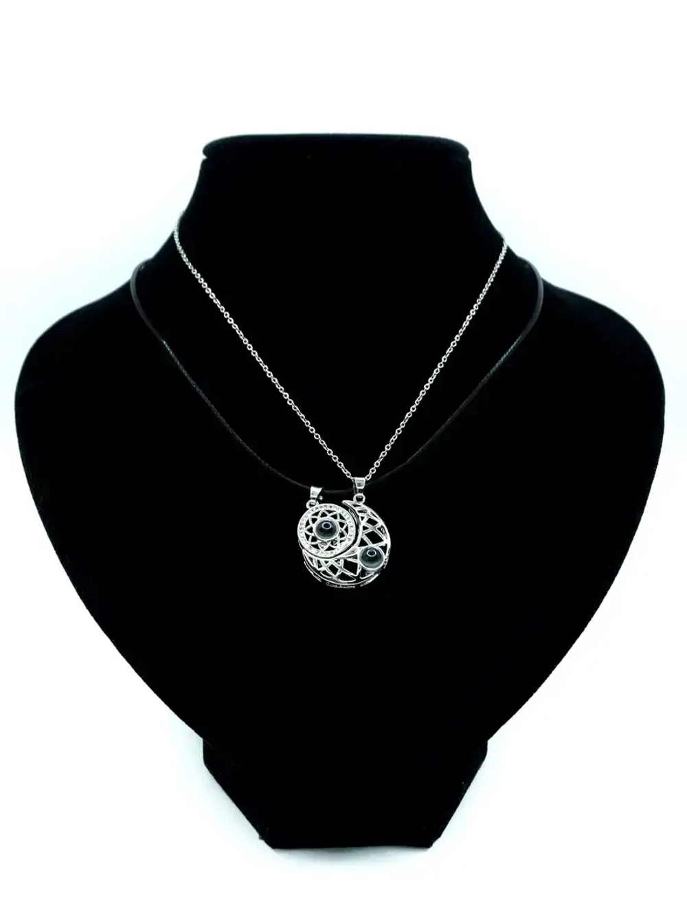 Парные кулоны Солнце и Луна полумесяц на тонкой цепочке