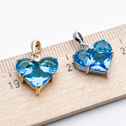 Подвеска сердце, цвет золото+ультрамарин, размер 14*14 мм, цена за 1 шт