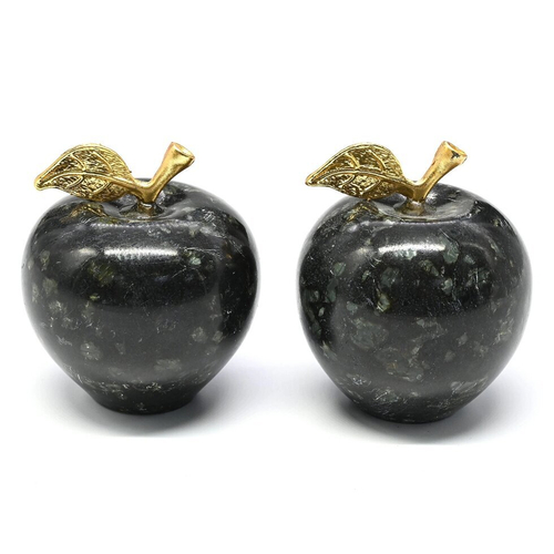 Яблоко из гранита 50*50*60 мм